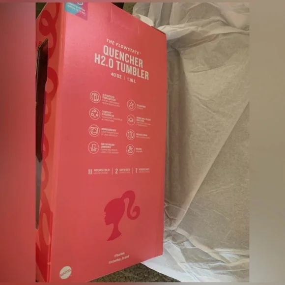 Stanley- Barbie Limited Edition Collectible Vibrant Pink 40oz Tumbler - Picture 7 of 9